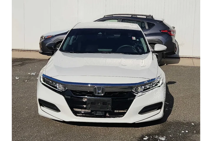 $15866 : Honda Accord 2019 LX 4dr Sed image 2