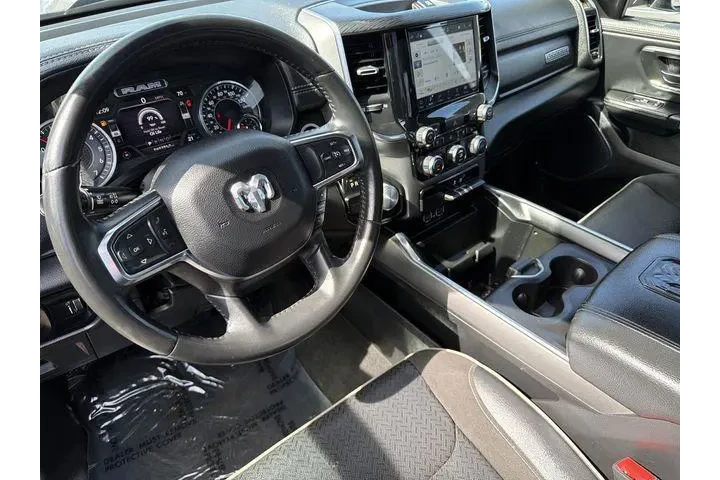 $29731 : Ram 1500 2024 4x2 Laramie 4d image 2