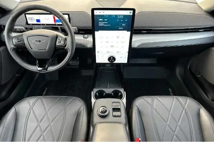 $29998 : Ford Mustang Mach-E 2022 Cal image 5