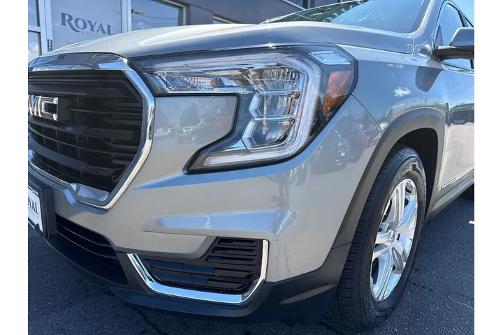 $21995 : 2024 GMC Terrain FWD SLE image 7