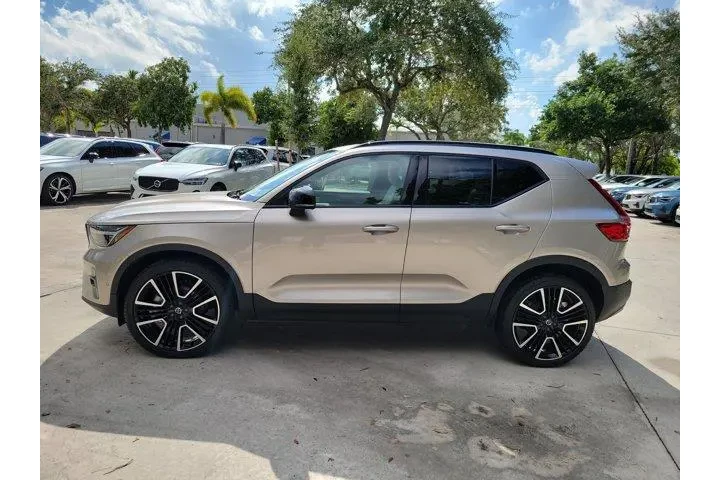 $35988 : Volvo XC40 2024 AWD B5 Ultim image 4