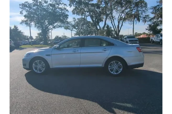 $11650 : Ford Taurus 2015 SEL 4dr Sed image 8