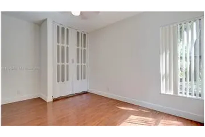 $2425 : Rental property with 3 bedro image 5