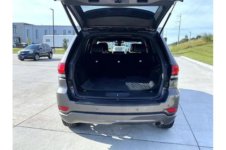 $24210 : Jeep Grand Cherokee 2020 4x4 image 9