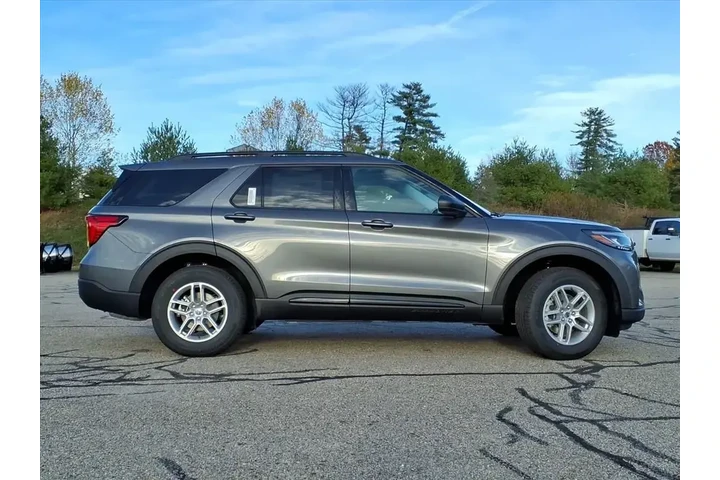 $38999 : Ford Explorer 2026 AWD Activ image 3