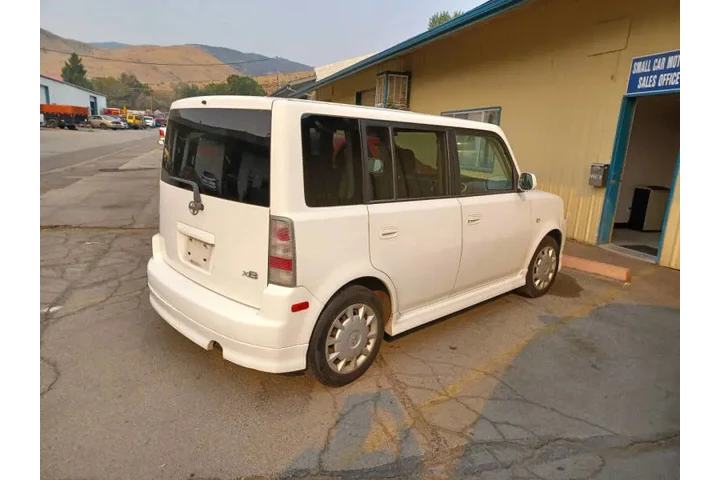 $4772 : 2006 xB image 3