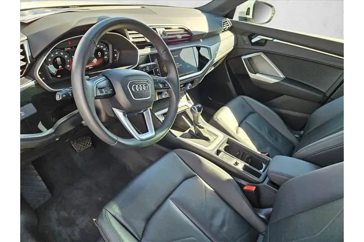 $27923 : Audi Q3 2025 AWD quattro S l image 10