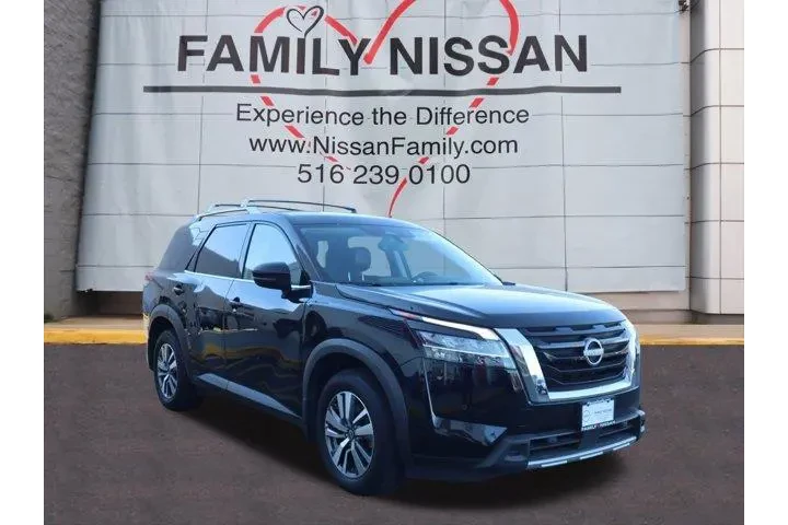 $36409 : Nissan Pathfinder 2024 AWD S image 1