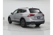 $20998 : Volkswagen Tiguan 2021 SE 4d thumbnail