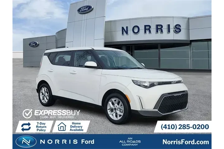 $17388 : Kia Soul 2024 LX 4dr Crossov image 1