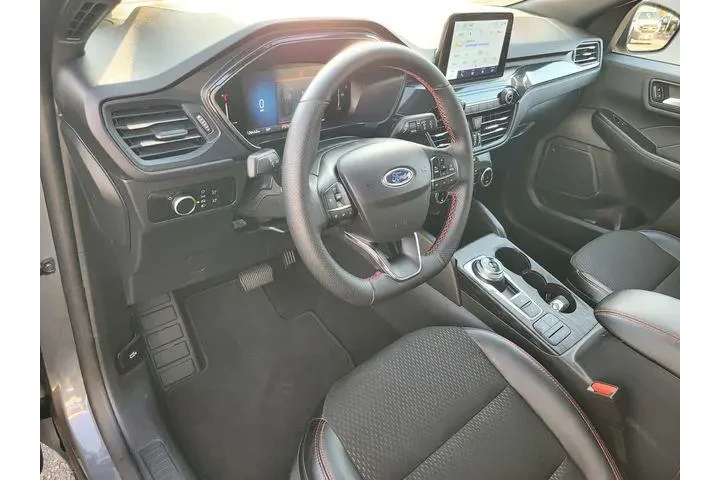 $25576 : Ford Escape 2025 AWD ST-Line image 9