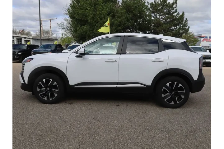 $22477 : Nissan Kicks 2025 AWD SV 4dr image 6