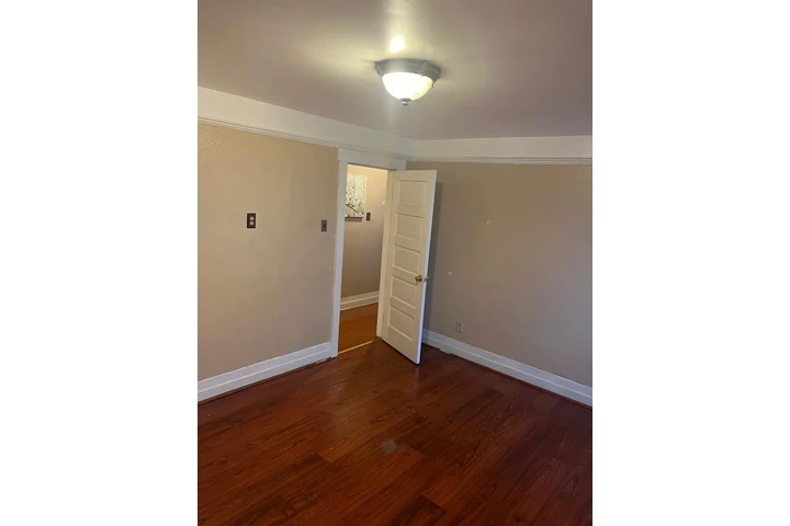 $1000 : Rento Cuarto en Los Angeles image 4