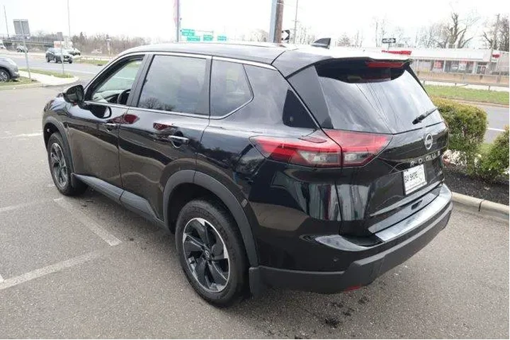 $22961 : Nissan Rogue 2025 AWD SV 4dr image 8