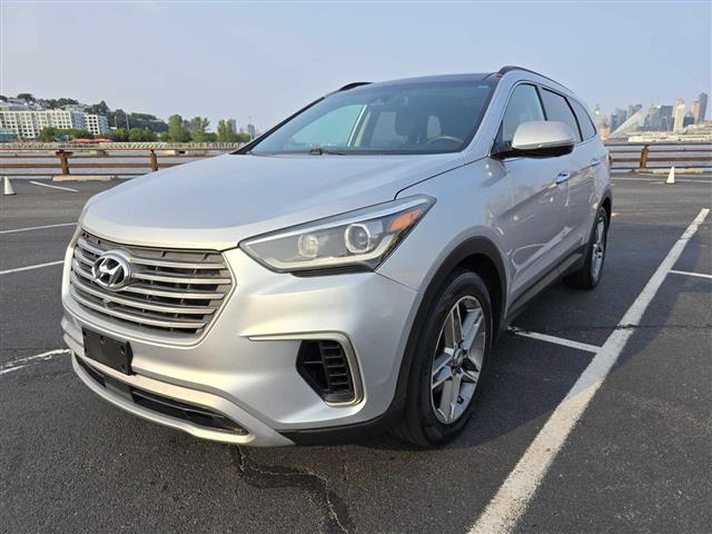 $12995 : 2017 HYUNDAI SANTA FE image 5