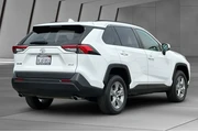$29900 : Toyota RAV4 2024 XLE 4dr SUV thumbnail