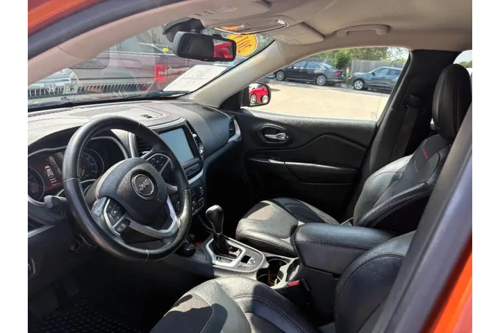 $8950 : 2015 Cherokee Trailhawk image 9