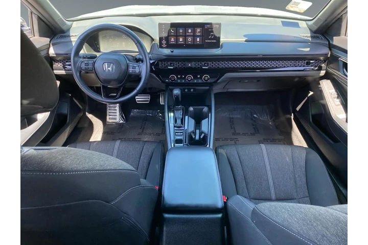 $31268 : Honda Accord Hybrid 2024 Spo image 10