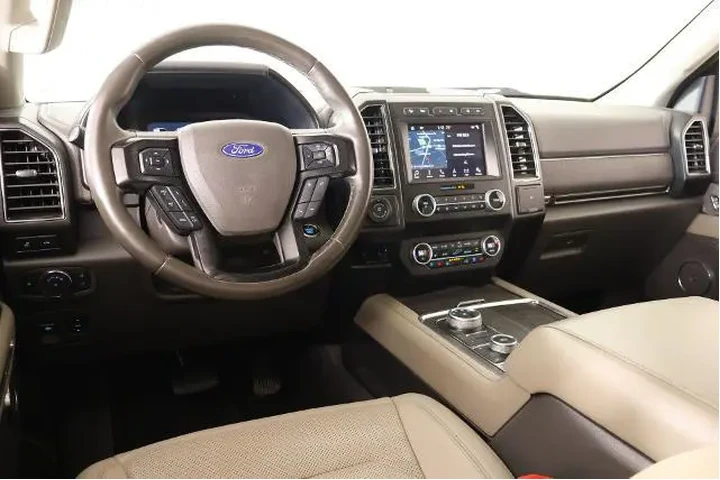 $24395 : Ford Expedition 2019 4x4 Lim image 2