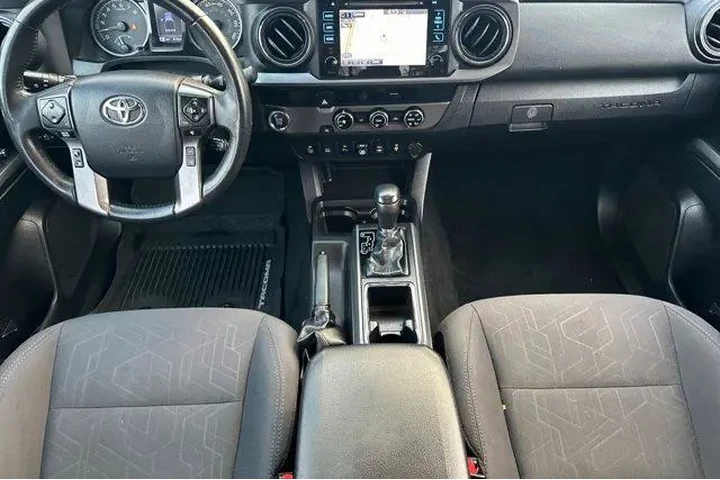 $26500 : Toyota Tacoma 2018 4x2 TRD O image 6