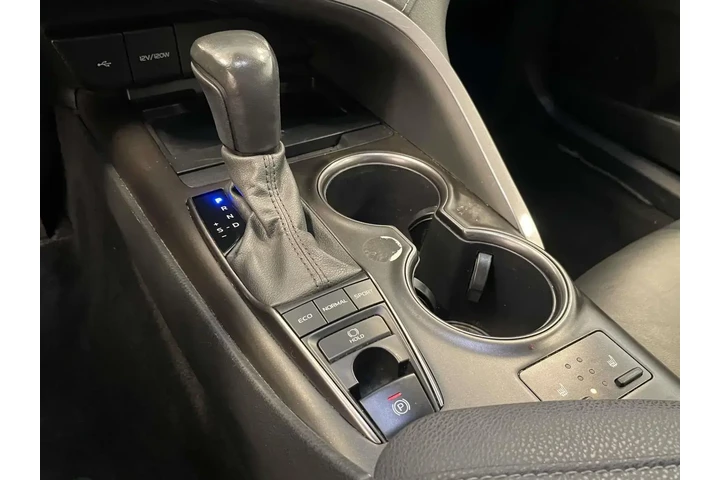 $29997 : Toyota Camry 2024 XSE 4dr Se image 7