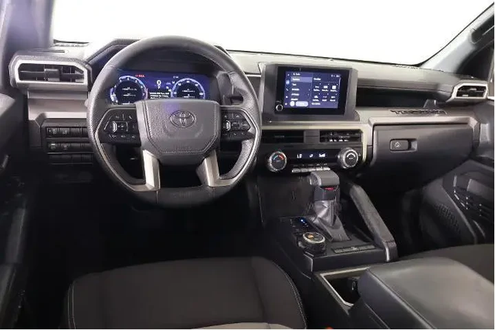 $38889 : Toyota Tacoma 2025 4x4 SR5 4 image 2