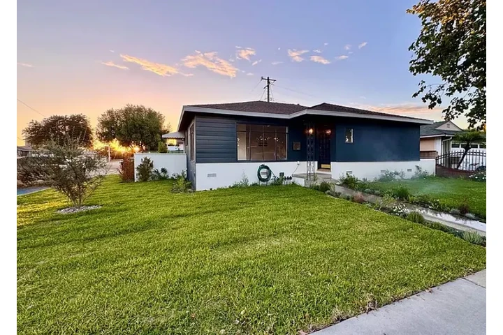 $2220 : Mar/Apr MOVE ASAP + utilities image 2