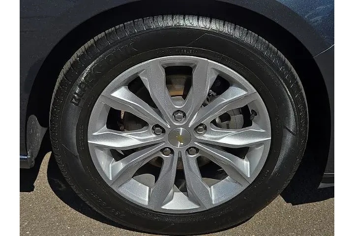 $18999 : Chevrolet Malibu 2020 LT 4dr image 8