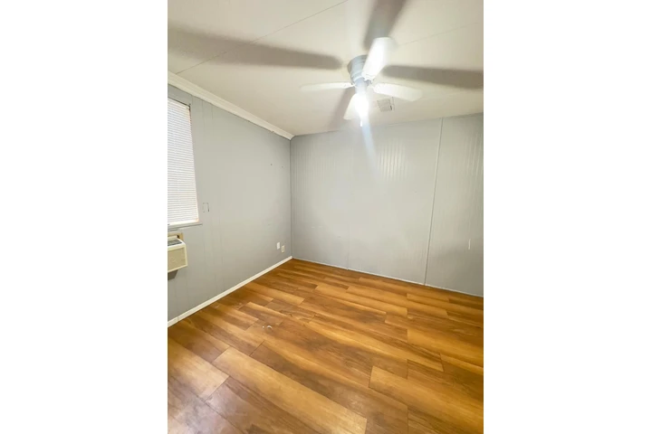 $800 : Rento cuarto en Long beach image 3