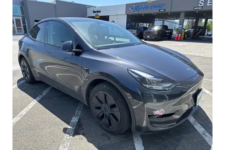 $34997 : Tesla Model Y 2024 Long Rang image 7