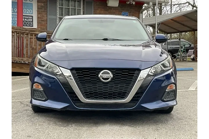 $13485 : Nissan Altima 2019 2.5 S 4dr image 2