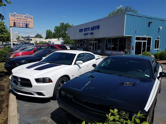 TRI City Auto Mart image 9