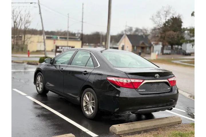 $8999 : 2017 Camry SE image 6