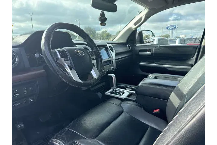 $37598 : Toyota Tundra 2020 4x4 Limit image 8