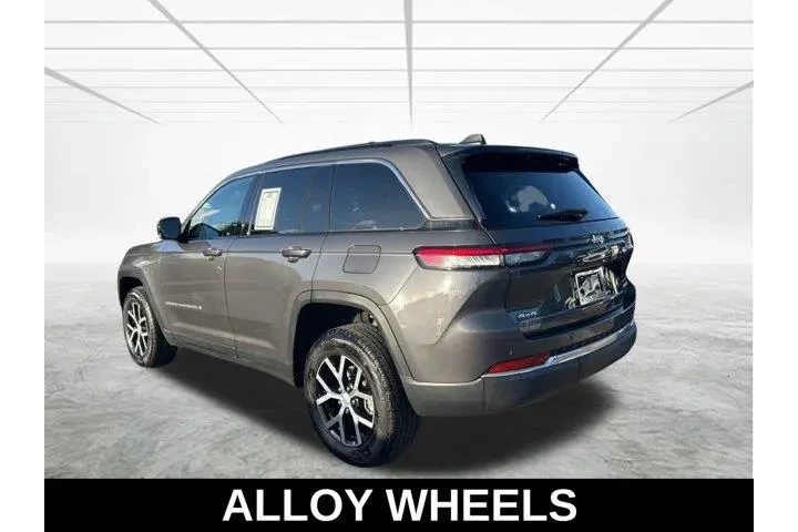 $33500 : Jeep Grand Cherokee 2024 4x4 image 7