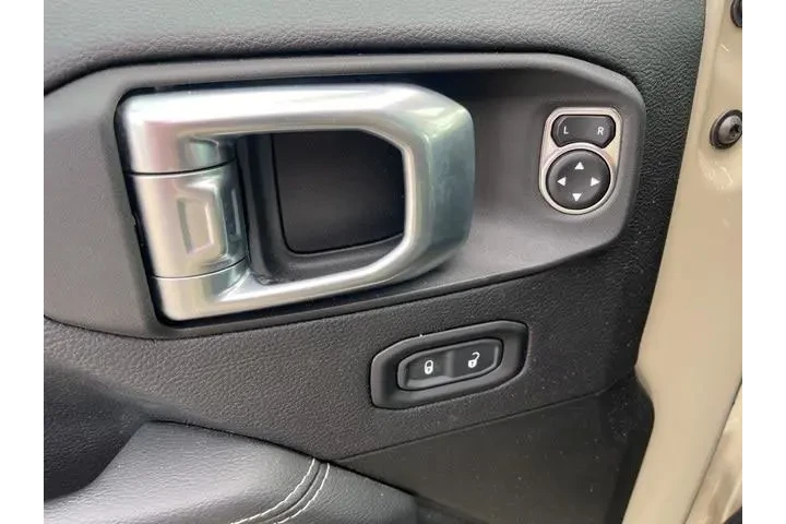 $30446 : Jeep Gladiator 2022 4x4 Over image 7