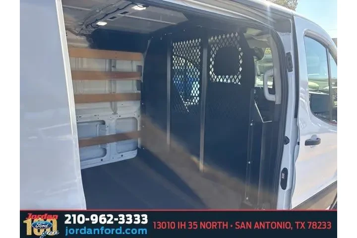 $31824 : Ford Transit 2024 250 3dr SW image 9