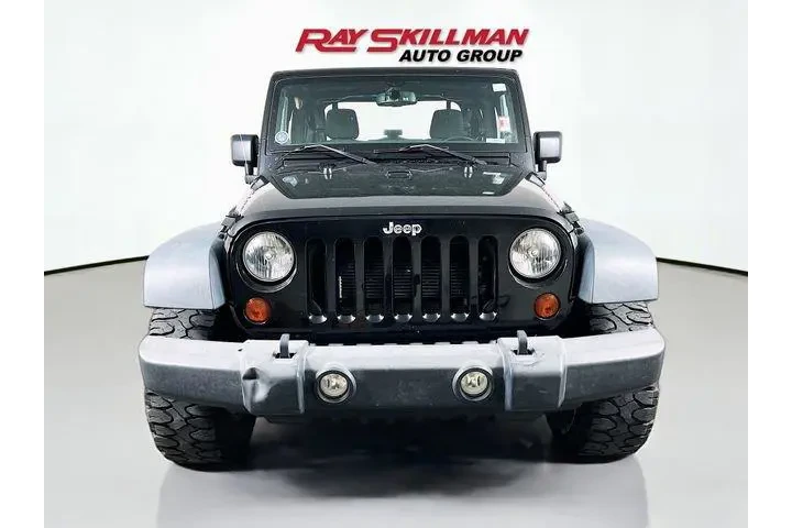 $17975 : Jeep Wrangler 2013 4x4 Sport image 2