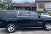 $16900 : 2018 Suburban LT thumbnail