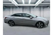 $17995 : Hyundai ELANTRA Hybrid 2023 thumbnail