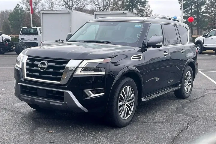 $36041 : Nissan Armada 2023 4x2 SL 4d image 2