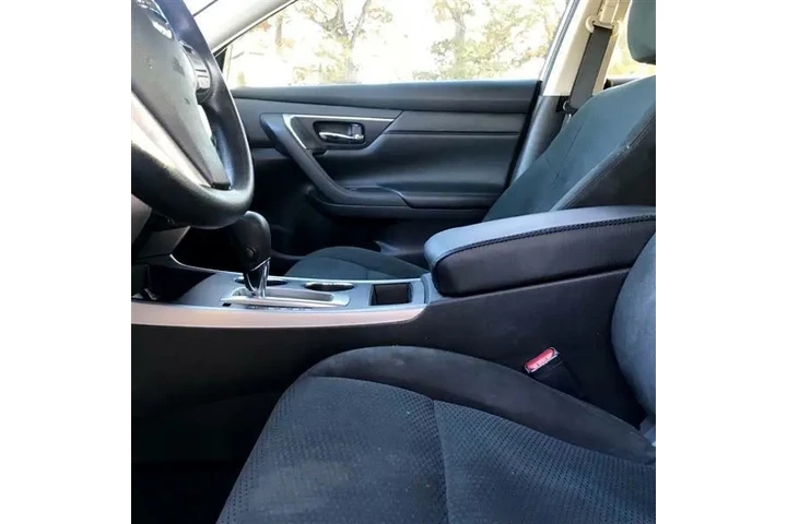 $7900 : 2015 Altima image 10