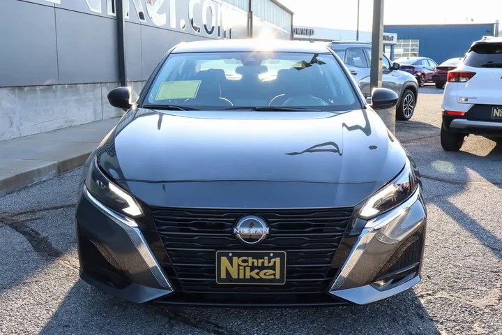 $22087 : 2025 Altima SV FWD image 2
