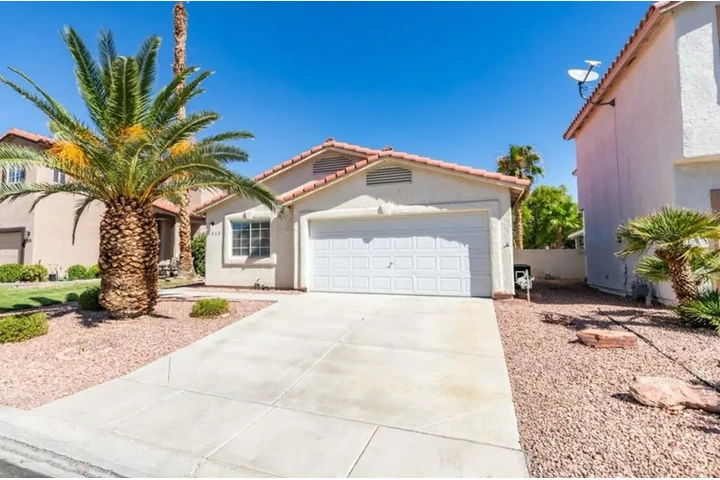 $1450 : 3Bedroom in Spring Valley image 1