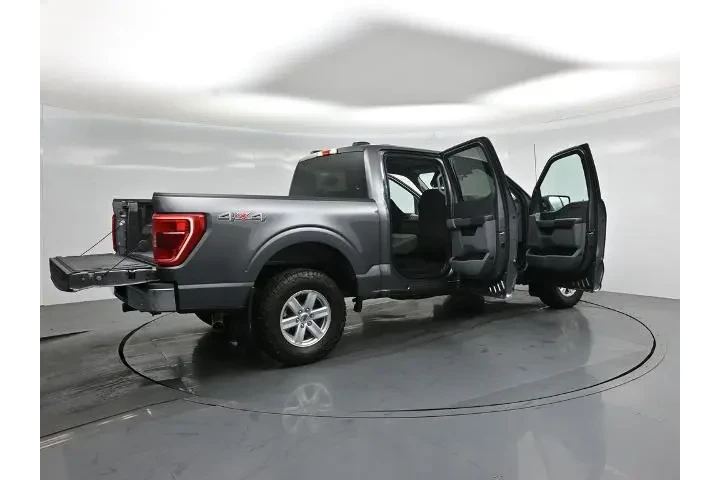 $38585 : Ford F-150 2023 4x4 XLT 4dr image 6