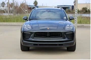 $38350 : Porsche Macan 2022 AWD 4dr S thumbnail