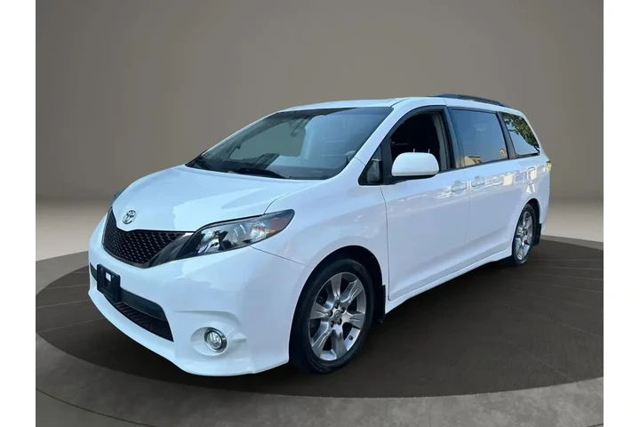 $13495 : 2012 TOYOTA SIENNA image 6