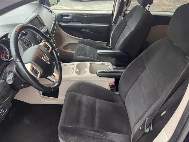 $7995 : 2014 Grand Caravan SXT image 10