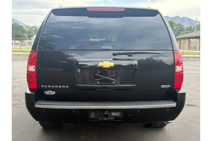$9900 : 2012 Suburban LTZ image 9