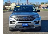 $29988 : Ford Explorer 2022 AWD XLT 4 thumbnail